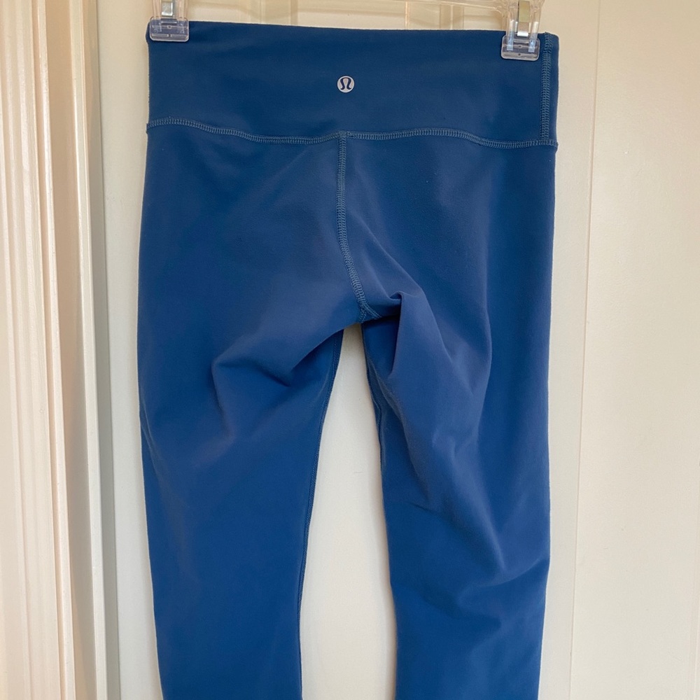 Lululemon wunder under crop Hawk blue size 4
